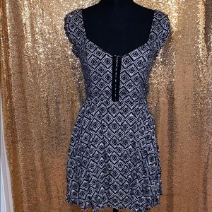 🔹Aeropostale Black & White dress 🔹